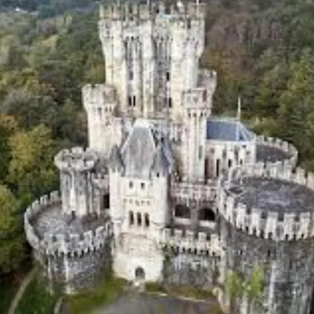 Casa Markaida Vizcaya * Мунгия